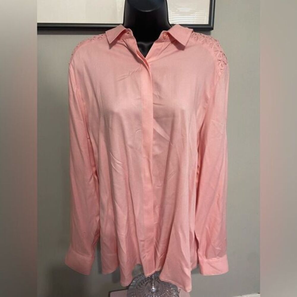 - Vintage Woman’s Pink Long Sleeve Blouse Size‎ XL